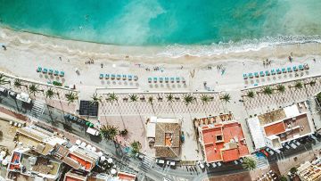 Viviendas cerca de la playa